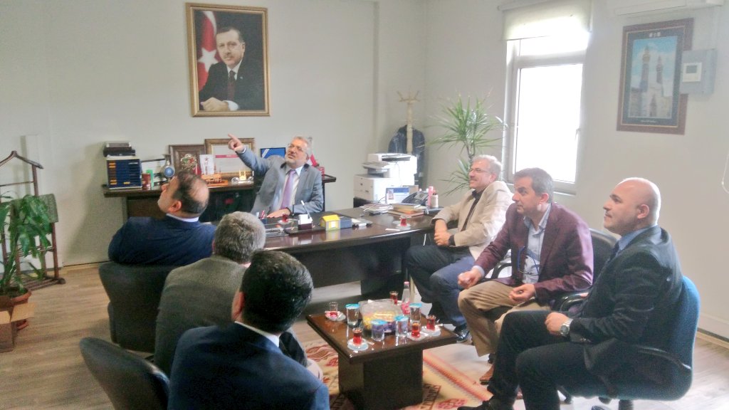 lrfanUren's tweet photo. SAYIN GENEL MÜDÜRÜMÜZ ALİ İHSAN SILKIM @aliihsanslkm BEYFENDİ VATAN HİZMET BİNASININDA BİZLERİ ZİYARET ETMİŞTİR, KENDİLERİNE ŞÜKRANLARIMIZI ARZ EDERİZ... @cemsariyer57 @hisen71 @_osmanyaman @Merdogan3408 @birolkurekci @seyitahmtcandir @aliihsanslkm @igdaskurumsal #İGDAŞ ... https://t.co/P8ab7wxvjF