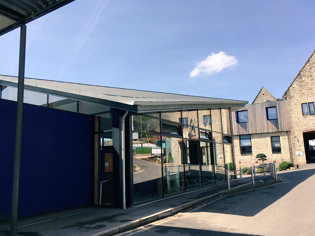TomLowe_'s tweet photo. For delegates arriving tonight (Wed18th) the pre-conference social will be leaving from the Learning Cafe below at 18:00 for pub grub and refreshments #CAN18 #NetworkingEarly https://t.co/1crfpnjxaO