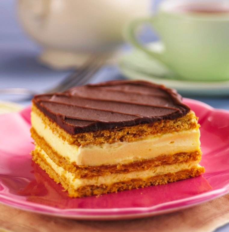 mygreatrecipes's tweet photo. An old-fashioned ice-box #cake made easy-with graham #crackers, instant #vanilla #pudding and a luscious #chocolate topping! #dessert 
https://t.co/3WJ9eC76jp https://t.co/LOXtN2MYff
