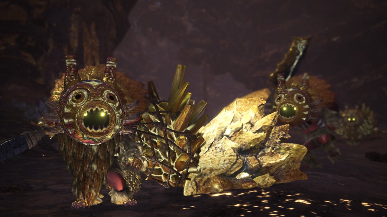 モンスターハンターワールド アイスボーン公式 爛輝龍 マム タロト の再活動によって発見された地である新フィールド 地脈の黄金郷 見たことのない環境生物がモンスターの痕跡に集まる姿や装いの異なるガジャブーなどが確認されている 明日4月19日