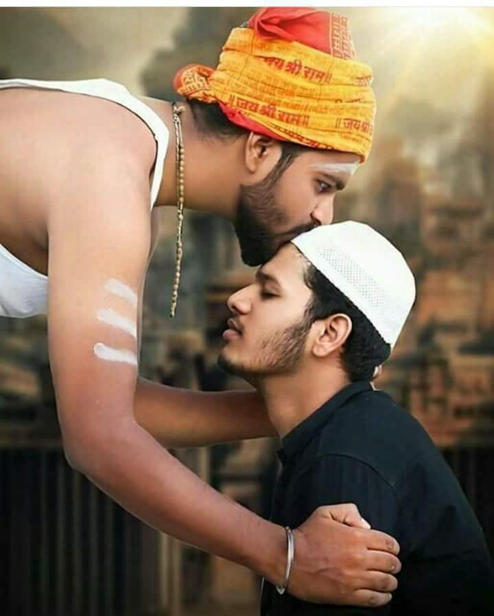 RRadia6's tweet photo. रंग दुनियाने दिखाया है निराला, देखूँ 
है अंधेरे में उजाला, तो उजाला देखूँ 
आईना रख दे मेरे सामने, आखिर मैं भी 
कैसा लगता हूँ तेरा चाहने वाला देखूँ ❣️
#शब्द #खेल
#आरराडिया https://t.co/5HHtGN2s2v