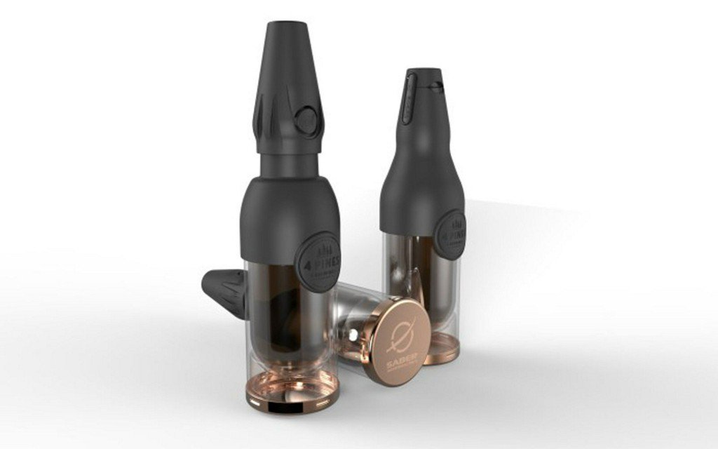 TravelLeisure's tweet photo. This new beer bottle is designed so that you can drink beer in space https://t.co/XA1SkSYQap https://t.co/PX7tdYSyG2
