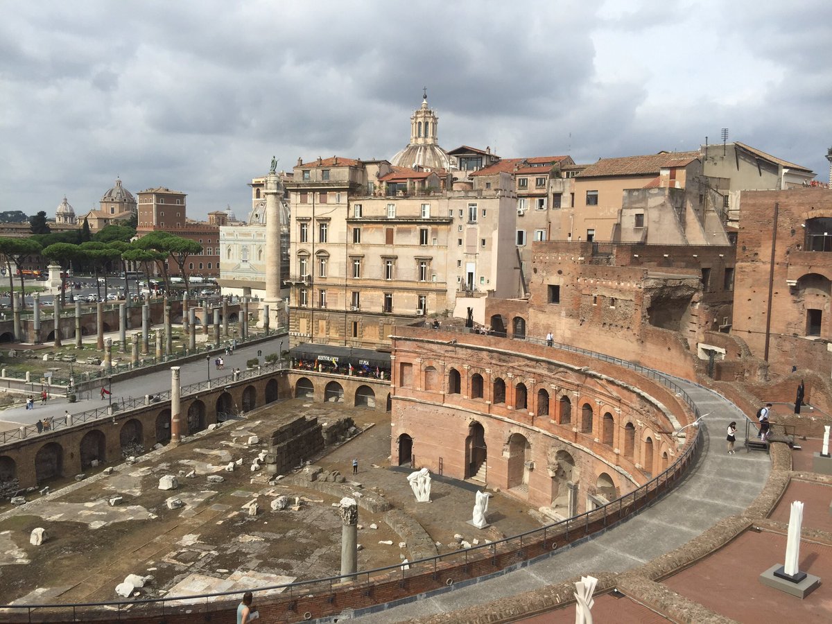 DariusAryaDigs's tweet photo. Today is #WorldHeritageDay, the 2018 International Day For Monuments and Sites. Be sure to share your local history and monuments today! @SaveRome #unite4heritage @MuseumWeek pictured: Trajans Markets, Forum, Pantheon, Colosseum https://t.co/DRvdGhYn8b