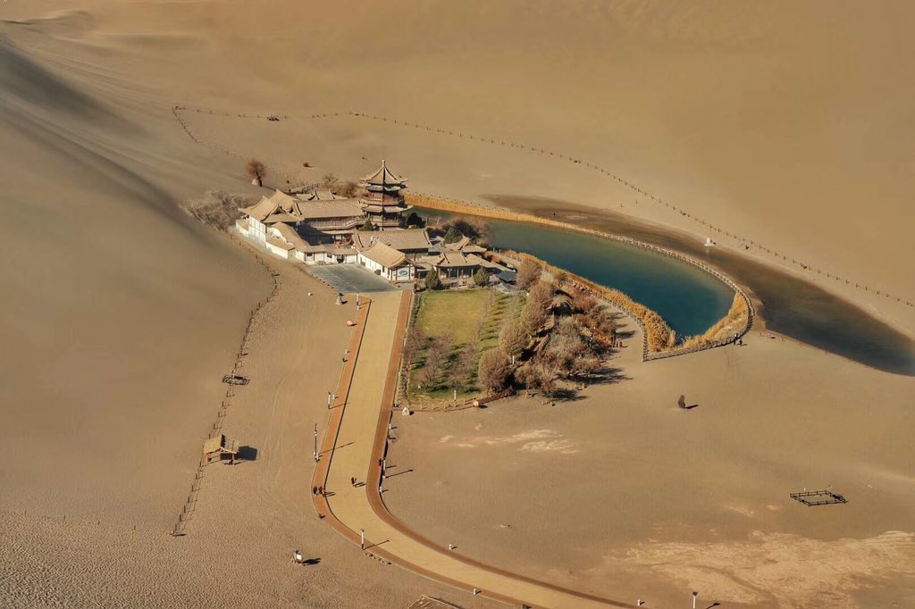 RISEOFCHN's tweet image. Dunhuang&amp;amp;Crescent lake