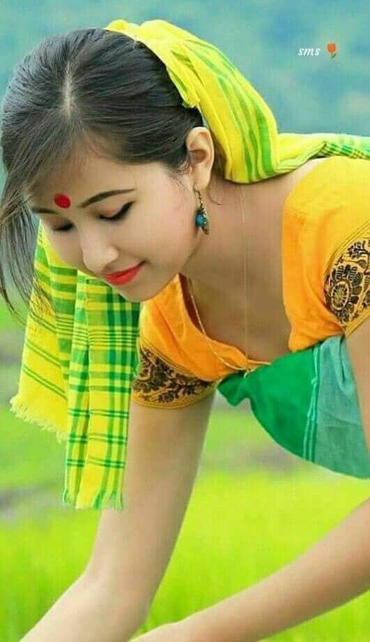 RRadia6's tweet photo. *👉💕किसी को 💗दिल का दिवाना पसंद है💋;*
*किसी को💗 दिल का नजराना ⚡पसंद है;*
*👫औरों की पसंद तो हमें पता नहीं;*
*हमें तो आपका मुस्कुराना पसंद है* https://t.co/8kFub0Wjxh