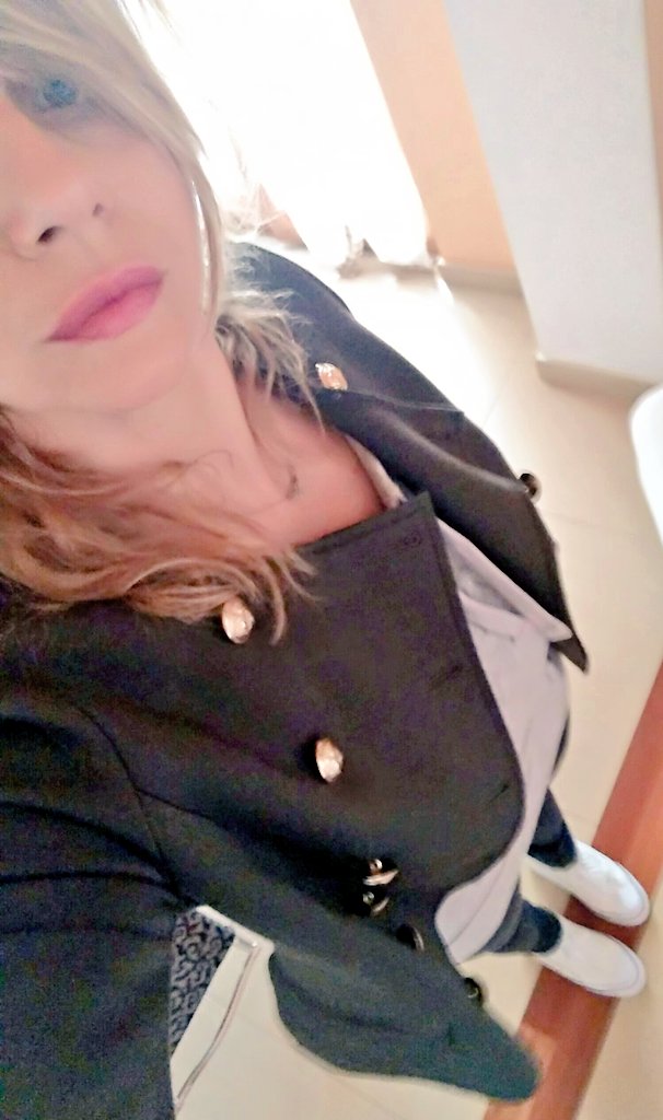 rossiinpirr's tweet photo. E niente... sono #vanitosa https://t.co/Cx8kf9LG8F