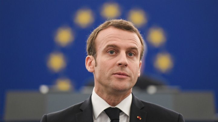 AntoninME's tweet photo. Le plus important : la sauvegarde du modèle démocratique face aux épreuves qui attendent le monde : Au Parlement européen, Macron appelle à une "souveraineté réinventée" face à la tentation "autoritaire" 
 https://t.co/Xeco0lcKmT https://t.co/f9SO2fZyZv