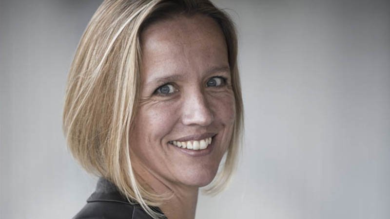 De eerste duizend dagen van een leven zijn ongelooflijk belangrijk, vindt #UvA-hoogleraar Tessa Roseboom. Ze schreef er een boek over dat ze vanmiddag aanbiedt aan minister Hugo de Jonge. folia.nl/wetenschap/120…