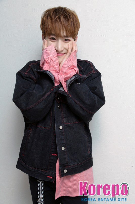 Kkorepo's tweet photo. ＃ジアイ　さんは、ファンの存在を空だと語り、「空は明るいとか、暗いとかいろいろあるんですけど、毎日僕の上にあるから、永遠に。そういう意味で、空だと思います」と説明してくれました！
https://t.co/sVQ87NvKGD  #TARGET https://t.co/dSS4K6phg3