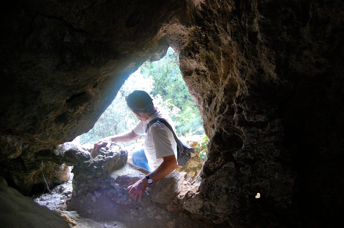 activeroad's tweet photo. #Nouveautés
#Spéléologie - La grotte du Château 
Une traversée au travers des restes d'un château… à la #découverte des méthodes de progression verticales !

A découvrir --> https://t.co/qa4Y7Bkg7p https://t.co/ojtflZ1MPI