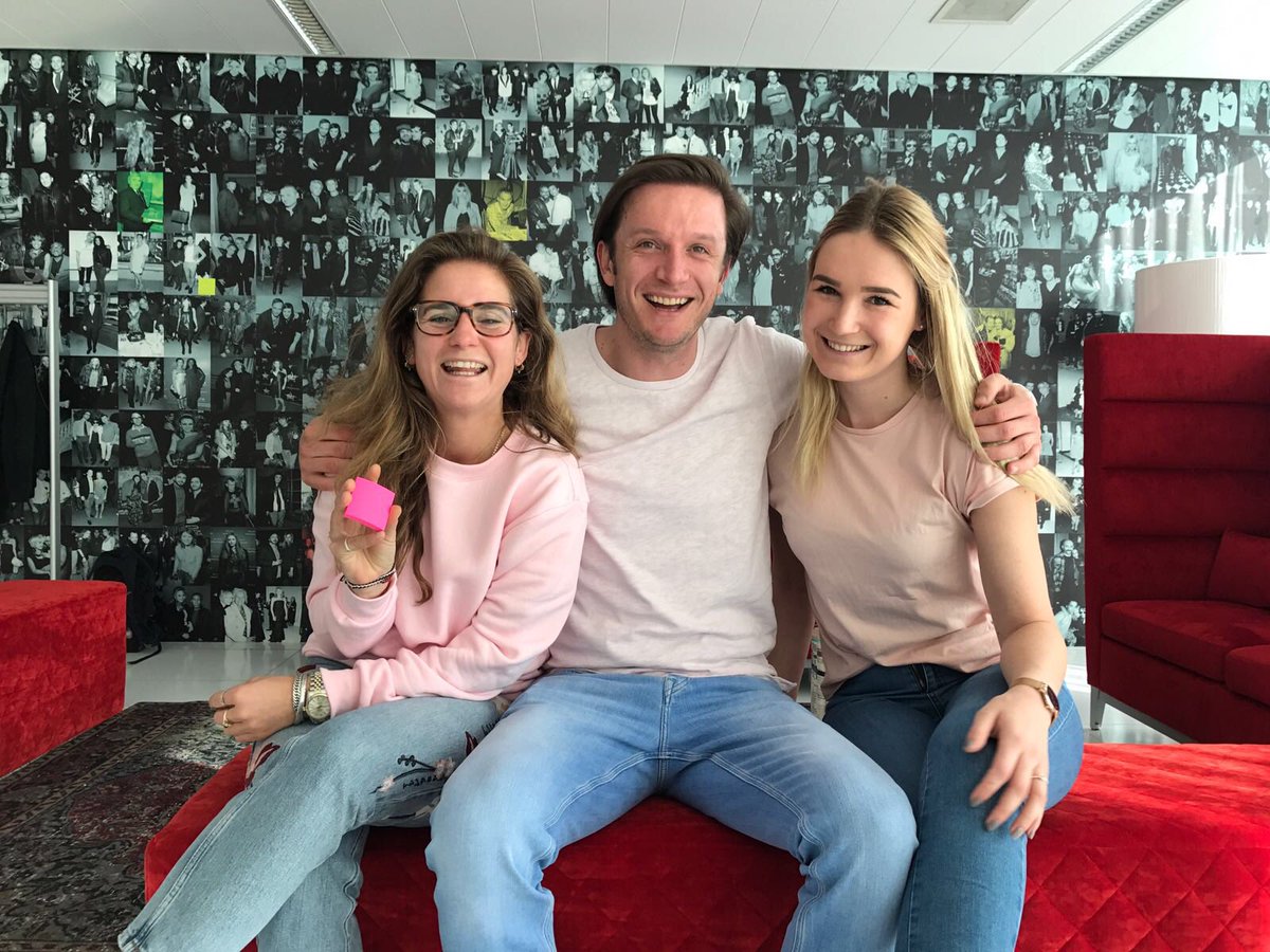 BusModIncNL's tweet photo. On Wednesday we wear pink #lifeofastrategydesigner #teamBMI https://t.co/VW8pRvz9ht