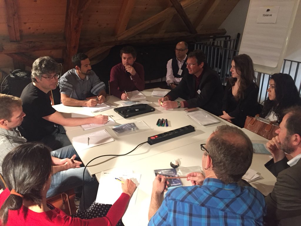 CH_CompanyMaker's tweet photo. Let the work begin! Idea champion Jürg Jost and his colleagues from @unibern are starting to sharpen their business idea with the help of experts at the Swiss Company Maker workshop. #SCM18Bern https://t.co/Da2p4y1pEF