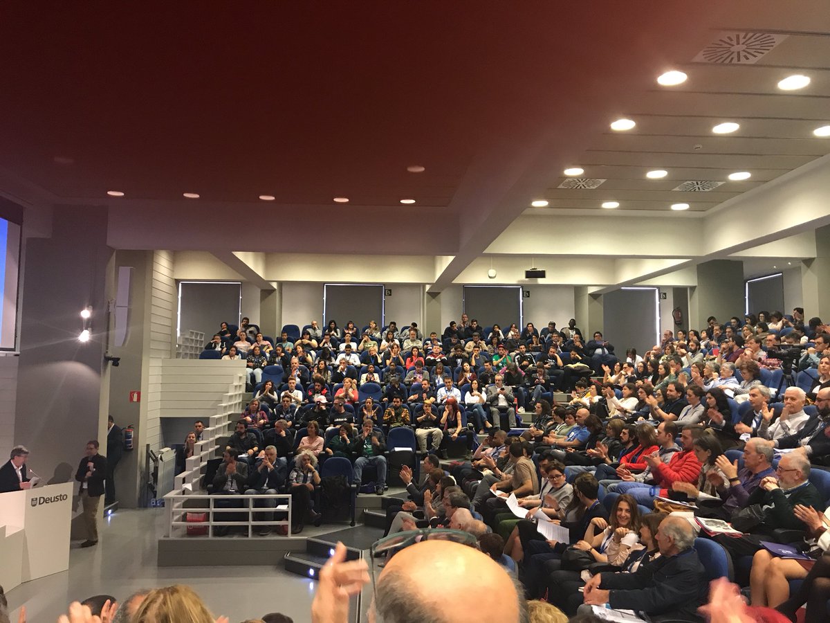 carmengdeandres's tweet photo. #HaciaMiFuturo emociónate ver a los jóvenes de las E2O en la universidad de Deusto ! Gracias a @Penascalkoop por este logro! @ftomillo @E2OEspana https://t.co/IV4SW5RMeV