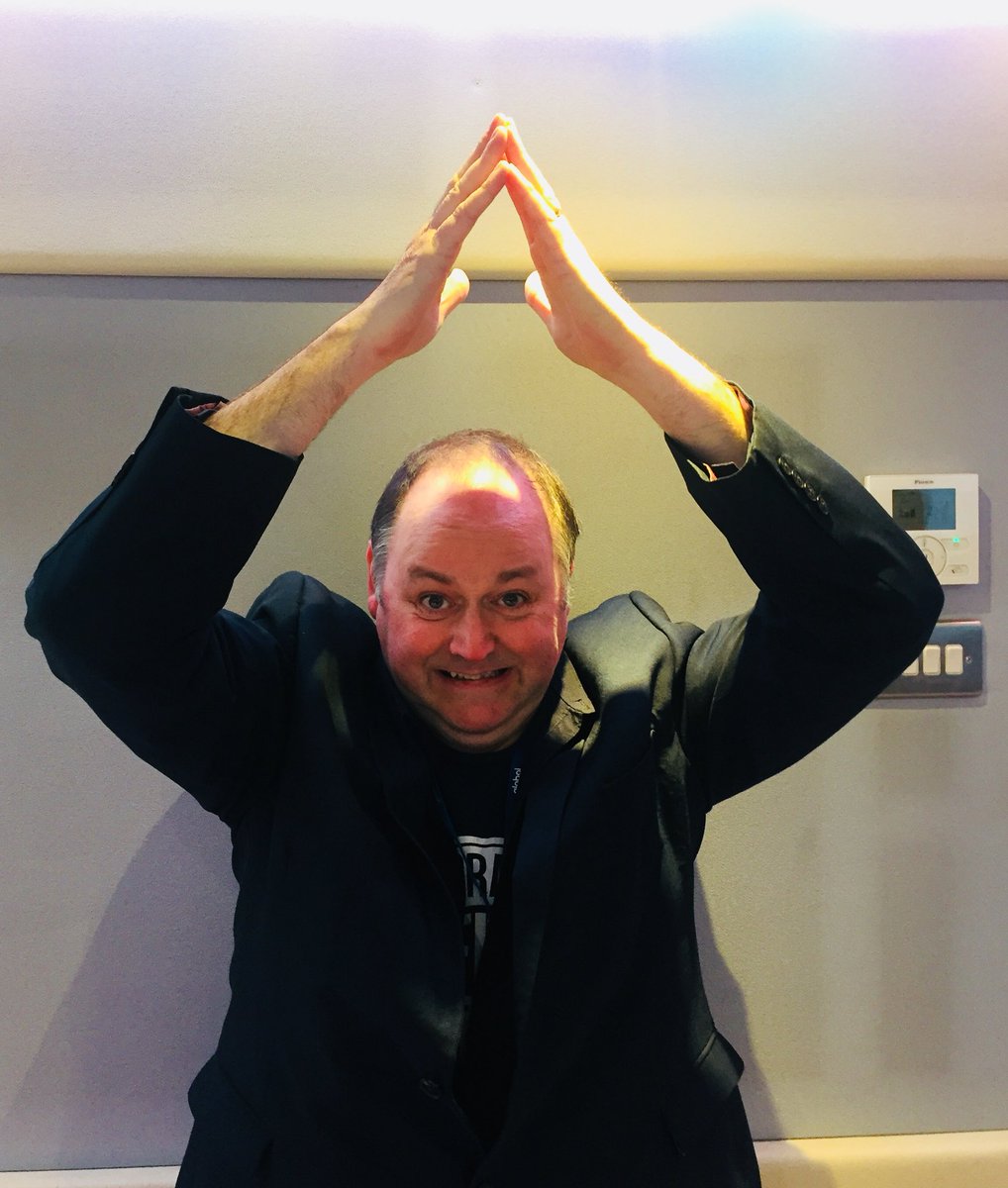 TimLihoreau's tweet photo. Today’s #CarpeDiem clue - for
@AMinhall who is running the London Marathon for @makenoise
John, Bill & I doing the #MinBot
@ClassicFM https://t.co/xVy8hIJods