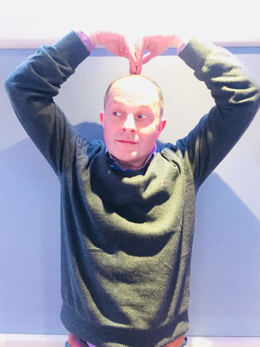 TimLihoreau's tweet photo. Today’s #CarpeDiem clue - for
@AMinhall who is running the London Marathon for @makenoise
John, Bill & I doing the #MinBot
@ClassicFM https://t.co/xVy8hIJods
