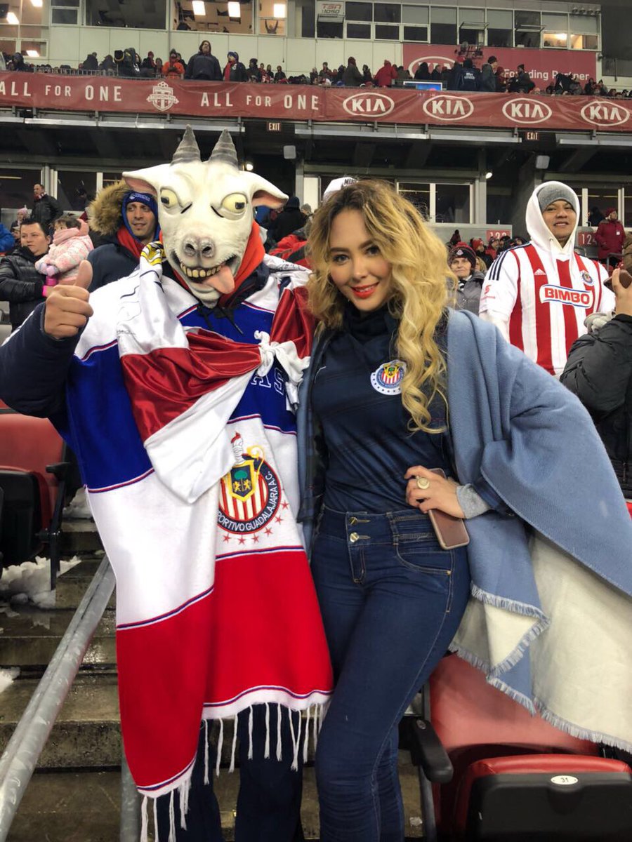AzulReiich's tweet photo. @puliidooo I’m so happy cuz I could see my crush ❤️ and 4 him come back to Twitter lol! He’s so handsome, cute and straightforward! Thanks for this night @Chivas and @puliidooo 😍 mi amor https://t.co/gvKvTFZnAc
