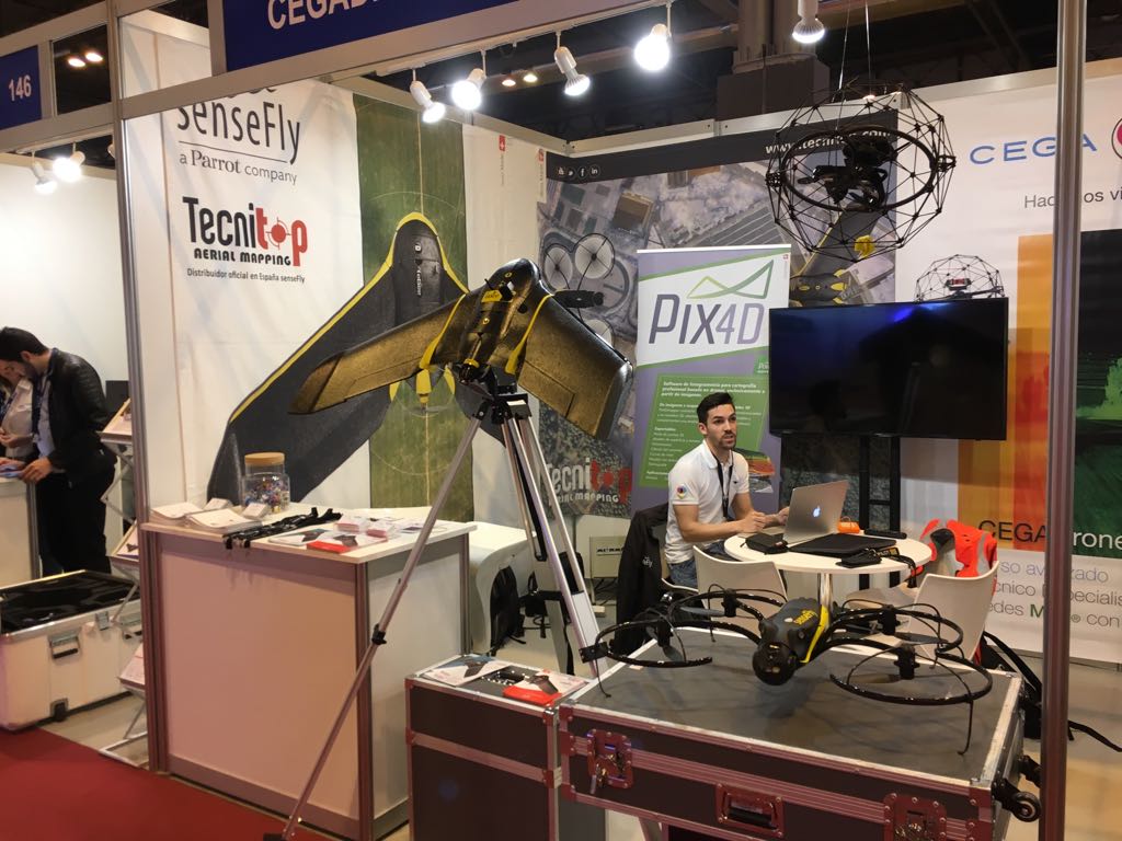 tecnitopsa's tweet photo. Comenzamos en @globalrobotexpo #GREX18 en @feriademadrid junto con @sensefly ven a visitarnos al stand 130/131! @fly_ability @pix4d #eBeePlus #albris #Elios #inspeccion https://t.co/WPF48deZiN