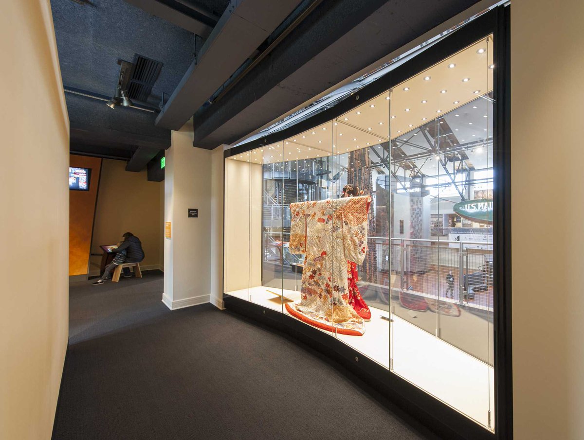 cnl_showcases's tweet photo. As the largest private heritage organisation in the state of Washington, we loved being able to work at @MOHAI on the conservation of the diverse range of artifacts that make up the history of Seattle #MidWeekMuseum

📷: Daniel Sheehan
📷: LaCasse Photography https://t.co/8ucTfMjSxo