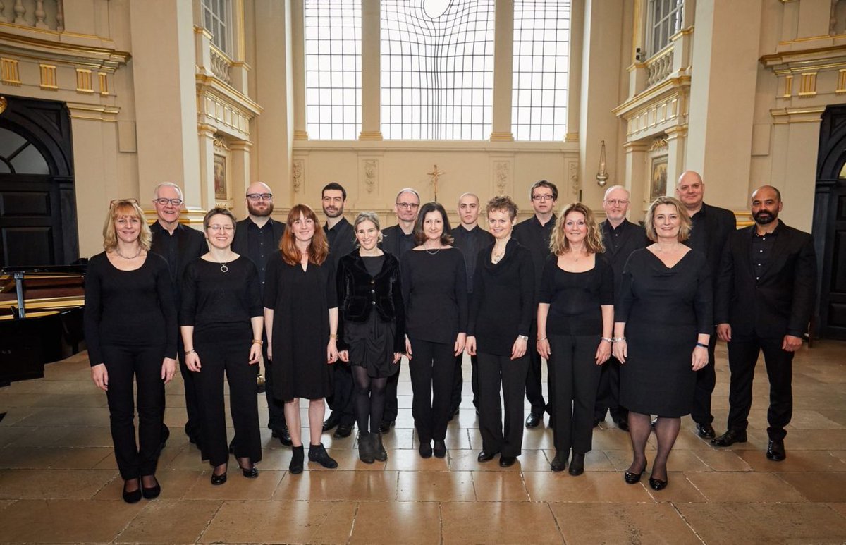 rosscampbelluk's tweet photo. Last night at @smitf_london, superb, intricate & exciting conducting from @PianistAdam with the sublime @Voxcetera_choir @NLSOrchestra & international soloists @LuciBriginshaw #ArnheiðurEiríksdóttir #OliverMartinSmith #AdamMarsden Thank you all. https://t.co/DIv4FtRccL