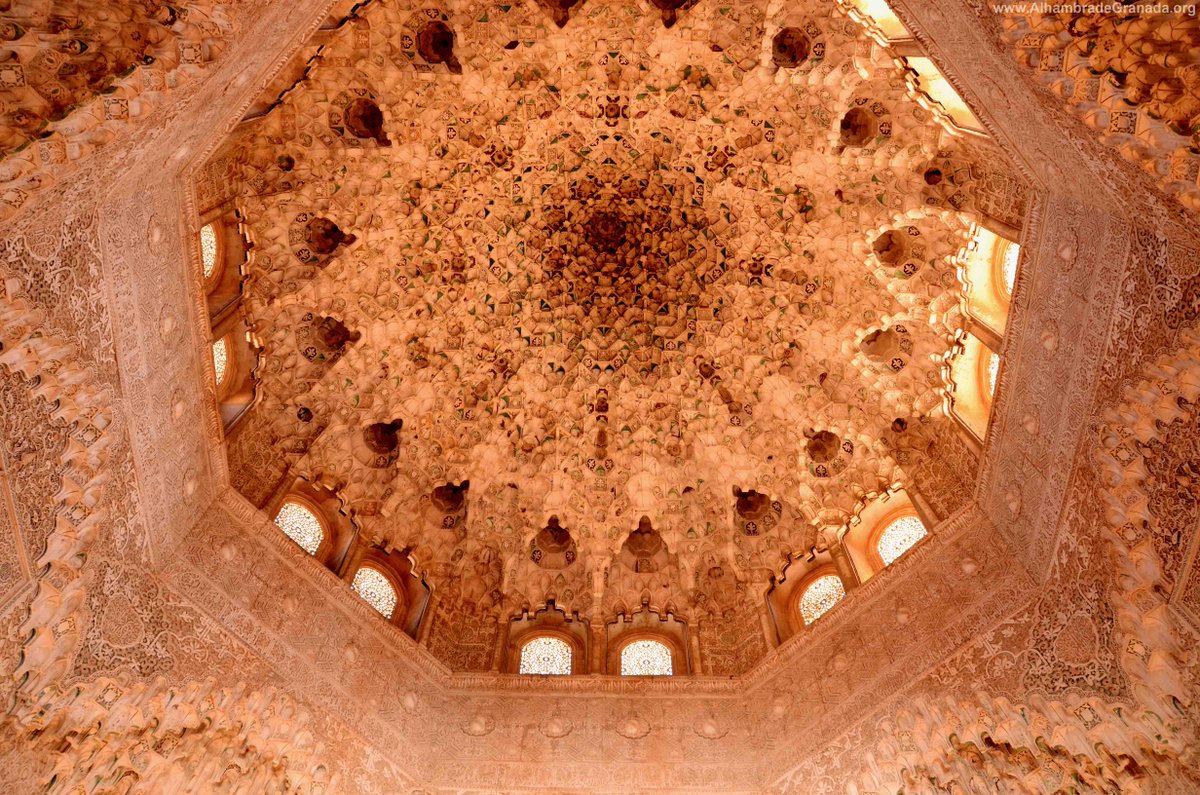 Deseamos un 
Feliz #DiadelosMonumentosySitios #MonumentsDay #WorldHeritageDay #18thApril #Alhambra #Granada #InternationalDayofMonumentsandSites