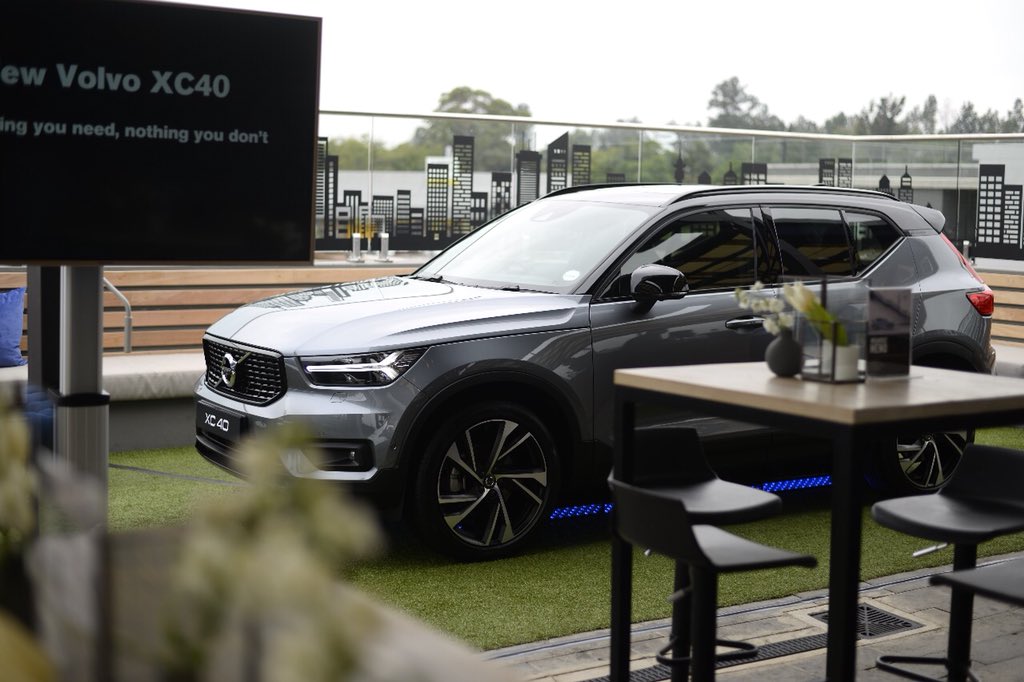 BITEMarketingRS's tweet photo. First rotation of the new Volvo XC40 media launch done and dusted. There was a crane involved, exceptional views and a phenomenal car! #VolvoXC40 #TeamBITE @PandaBombMedia @StacyMagid @KortKnee @Calvin_Fisher @VolvoCar_SA https://t.co/3tcN5YKgwi