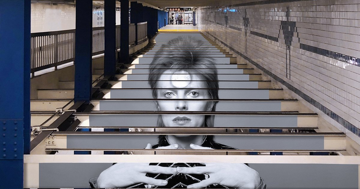 Spotify Transports NYC Commuters to Mars with Immersive David Bowie Subway Takeover newsroom.spotify.com/2018-04-17/spo…