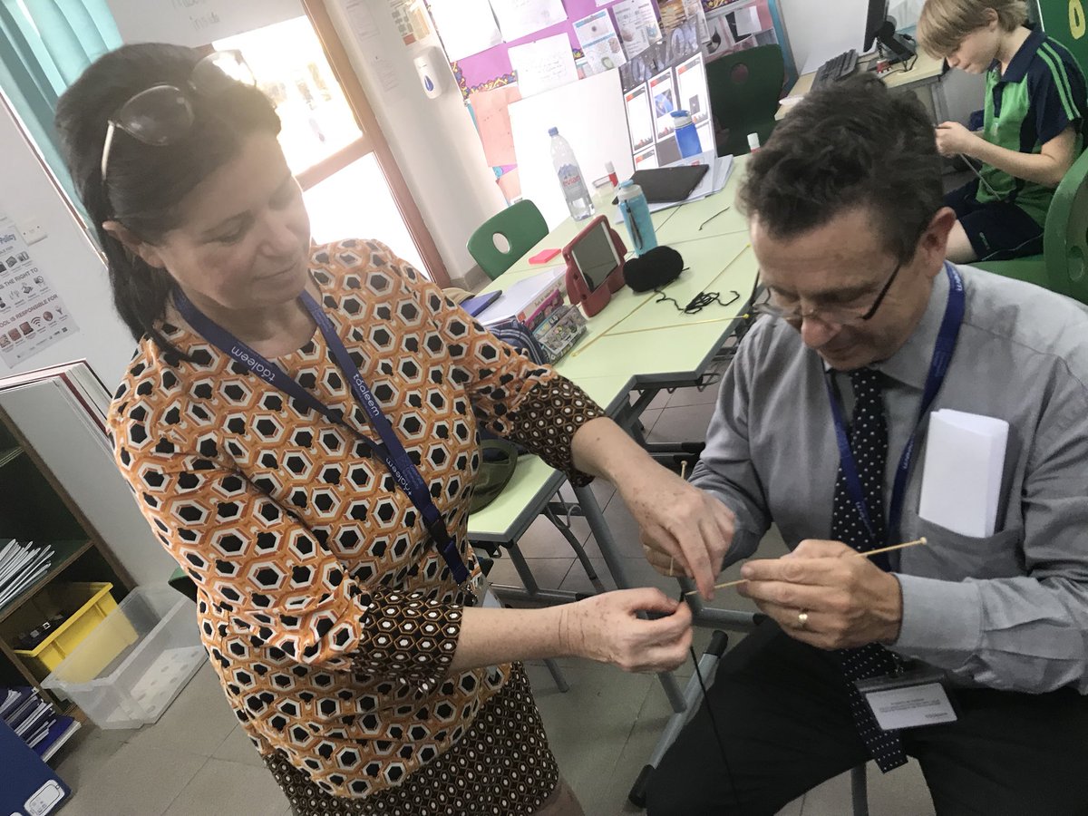 GCSPYPG5's tweet image. Knitting frenzy in Gr5 for #GCS2018PYPExhibition Even our leaders are hooked! @Jane_Gaughan @MrJamiePlunkett @JillShadboltGCS @rags2richesuae @GCSchoolDubai #behappybegcs