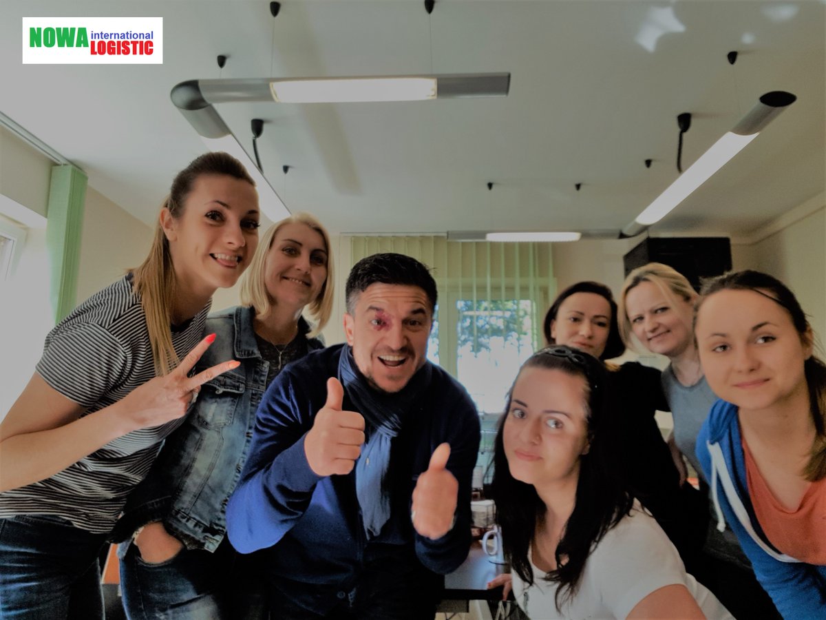 NowaLogisticInt's tweet image. 🎂🥂 1 Year from here!🍾🎉! 
 Thank you NLiT Team (best Team ever!) 🇵🇱🇮🇹