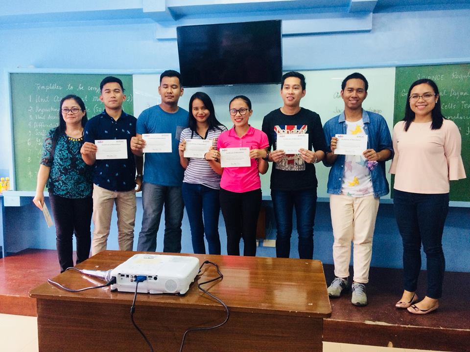 carlolabell's tweet photo. Nahuman ra jud ang 3-day training! With these people, I actively worked with, congrats! #TeamOrion #teacherlife #INSET2018
crdts: Sir Roed π https://t.co/rcT3KCI4s8