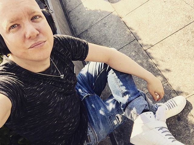 davidahlund's tweet photo. Lovely and sunny morning at #Heathrow today! #Moscow, #Russia, here I come - with new beats! #VModa #Crossfire2 #it https://t.co/3O1u6QpKcH