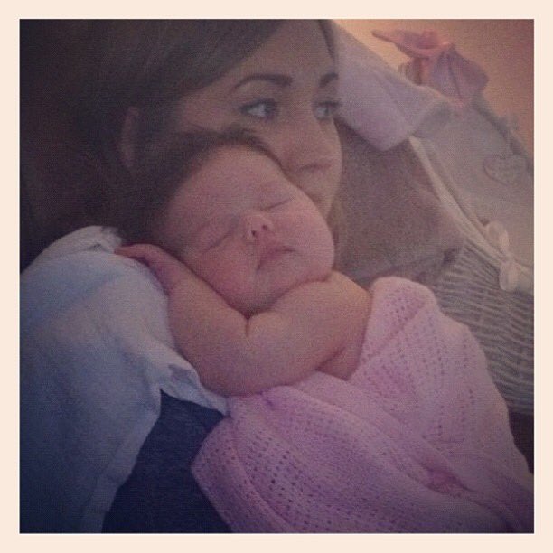 daisyy_93's tweet photo. How is my wee bubba 4 today 😖💖 https://t.co/VfcuXVJaeR