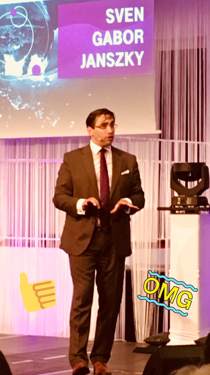 swedenjessi's tweet photo. Was für ein Einstieg in das All Employee Meeting...wahnsinnig beeindruckende Rede von @janszky Wir sind beeindruckt. #werkstolz #telwkomwall #telekomausbildung https://t.co/L4qMjAJrKR