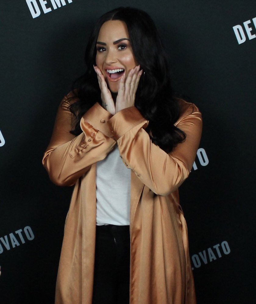projeto_lovato's tweet photo. Retweet to vote #PremiosMTVMiaw #MTVBRPETBATMAN https://t.co/XsvQIippPg