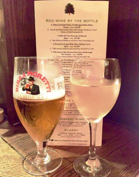 yewtree_reigate's tweet photo. Has it already been a long week at work?

Come to the Yew Tree and have a glass of whatever to ease those mid week blues. ;) https://t.co/pnjZytKS2B