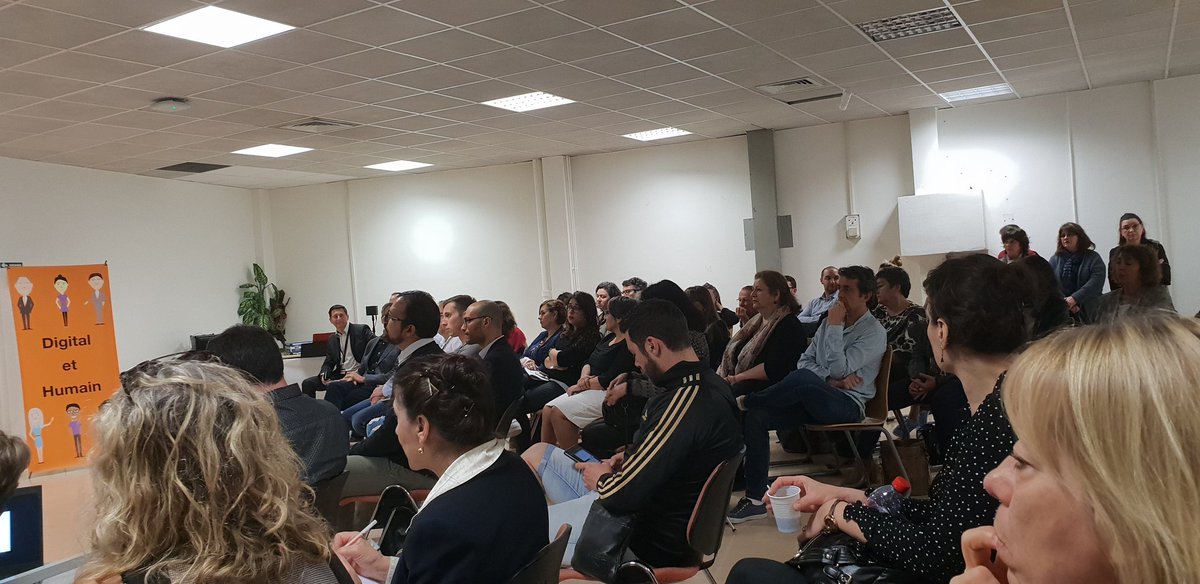 jycayuela's tweet photo. #Roadshow lancé sur Nice Besset #SCOSE #orangesudest @OrangePACA @marcfialon a la rencontre des salaries avec son CODIR @JBissey @FrancoisGouraud https://t.co/ItoA0YSN5y