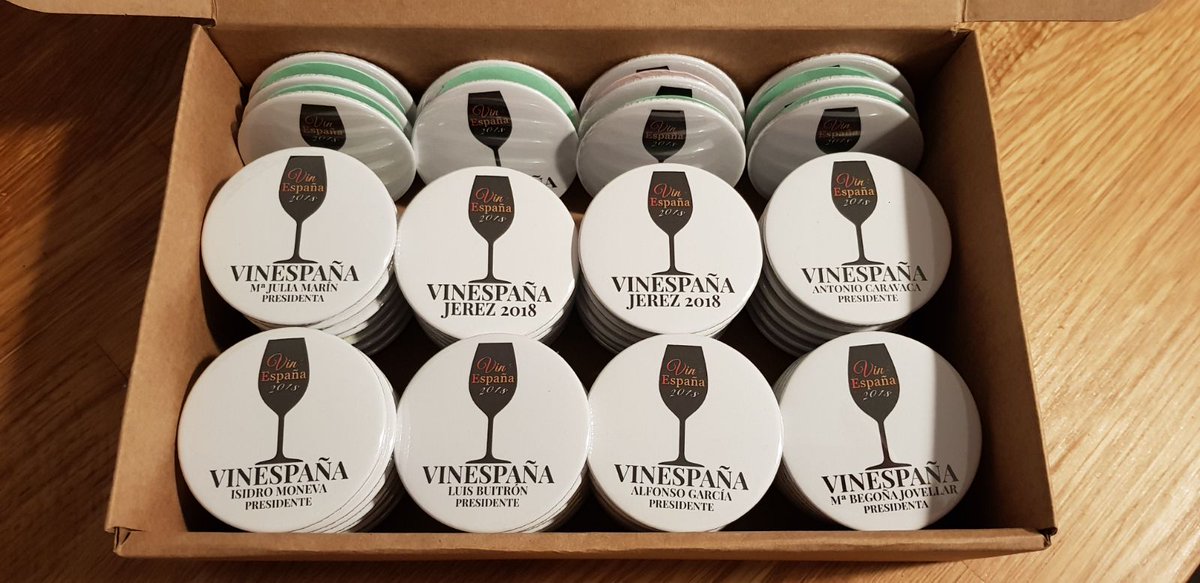 ButtonMarket's tweet image. Button badges for VINESPAÑA, the Official Wine Contest organized by Spanish Federation of Winemakers. #button #badges #buttonbadge #pins #wine #contest #Spain @FEAEenologos
