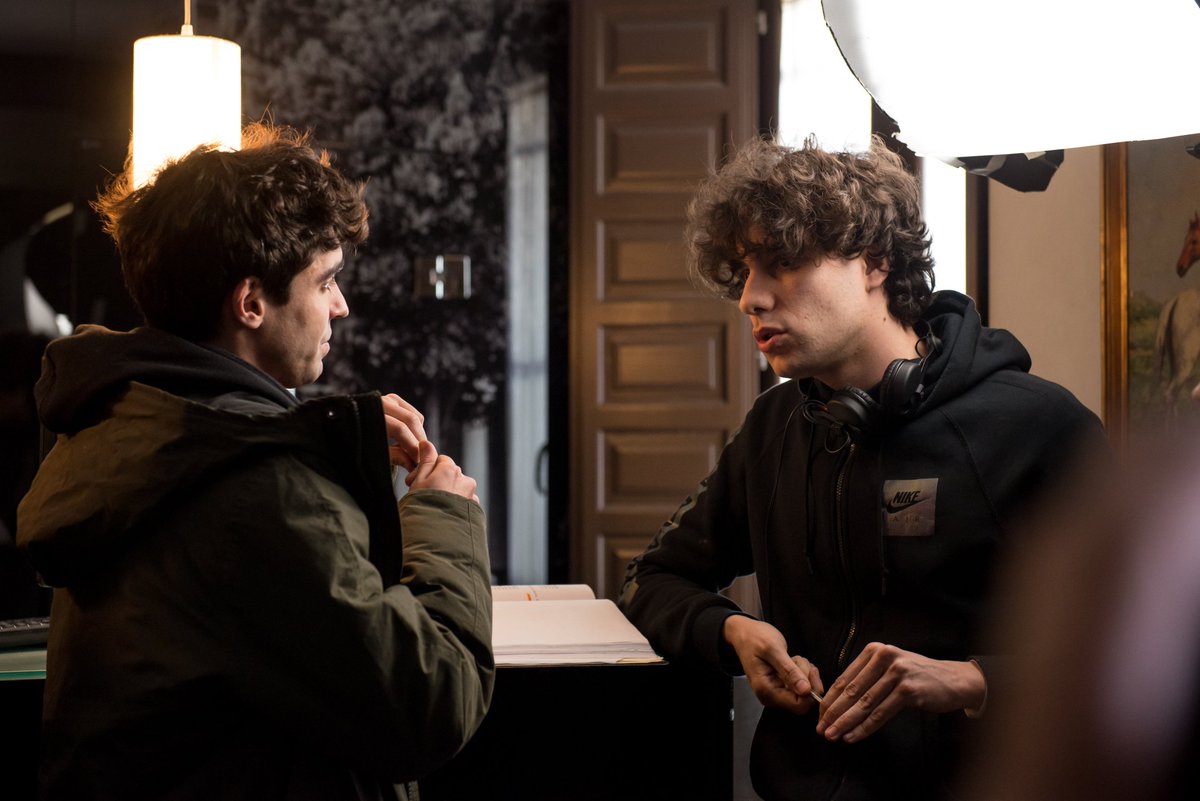 PreviouslyFilmx's tweet photo. #PrevNetflix
#PaquitaSalas
Primera imagen oficial e imágenes del rodaje de @PaquitaSalas
Segunda temporada estreno este verano en @NetflixES https://t.co/btBUca5MgV