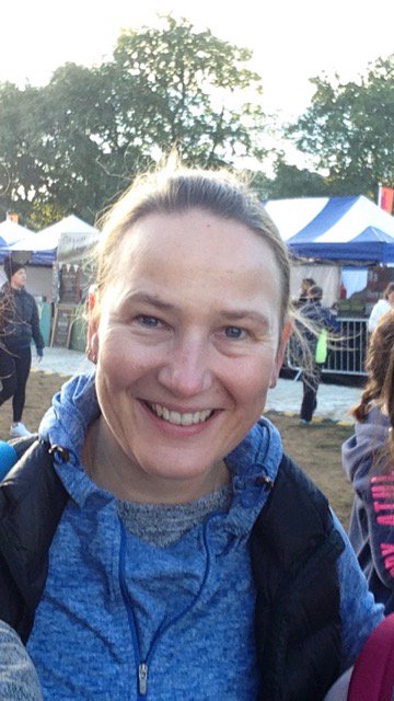 Alz_Soc_Media's tweet photo. From #MemoryWalk2017 with @Vicky_McClure to @LondonMarathon for @alzheimerssoc, there's just no stopping ace health journalist @rachellismedia. Here's Rachel's fundraising page so please do unite against dementia by showing your support: https://t.co/msnssglDde #LondonMarathon https://t.co/mxZIVlXFUk