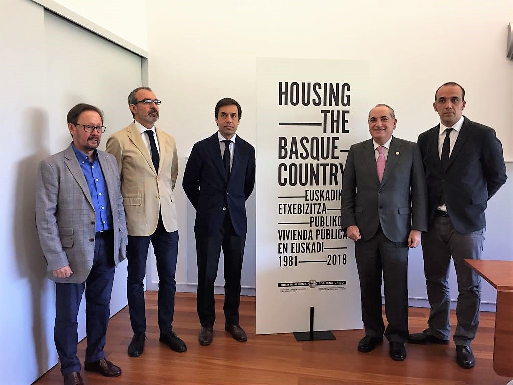 Bilbao acogerá desde el 3 de mayo la mayor exposición sobre vivienda pública organizada en Euskadi ➡️ bit.ly/2Ha1WEq #presentación #exposición #talleresinfantiles #mesasredondas #BizkaiaAretoa