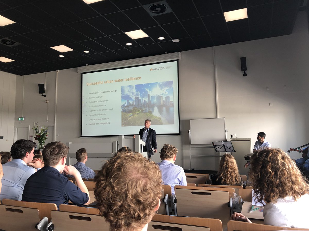 De Symposiumdag Watermanagement  is begonnen! Piet Dircke, de oprichter van de opleiding, aan het woord! #wam #symposiumdag