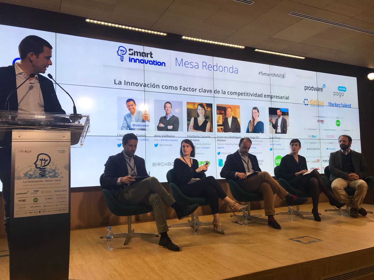 SolerGomis's tweet photo. mesa espectacular sobre la innovación en el #SmartINN18 con @birchbox @Groupon @BigBank #comessgroup @juan_prego organizada con éxito por @DIRyGE en la que he moderado en representación de @softdoit_es y @IronBusiness_es https://t.co/RY4tZMXmND