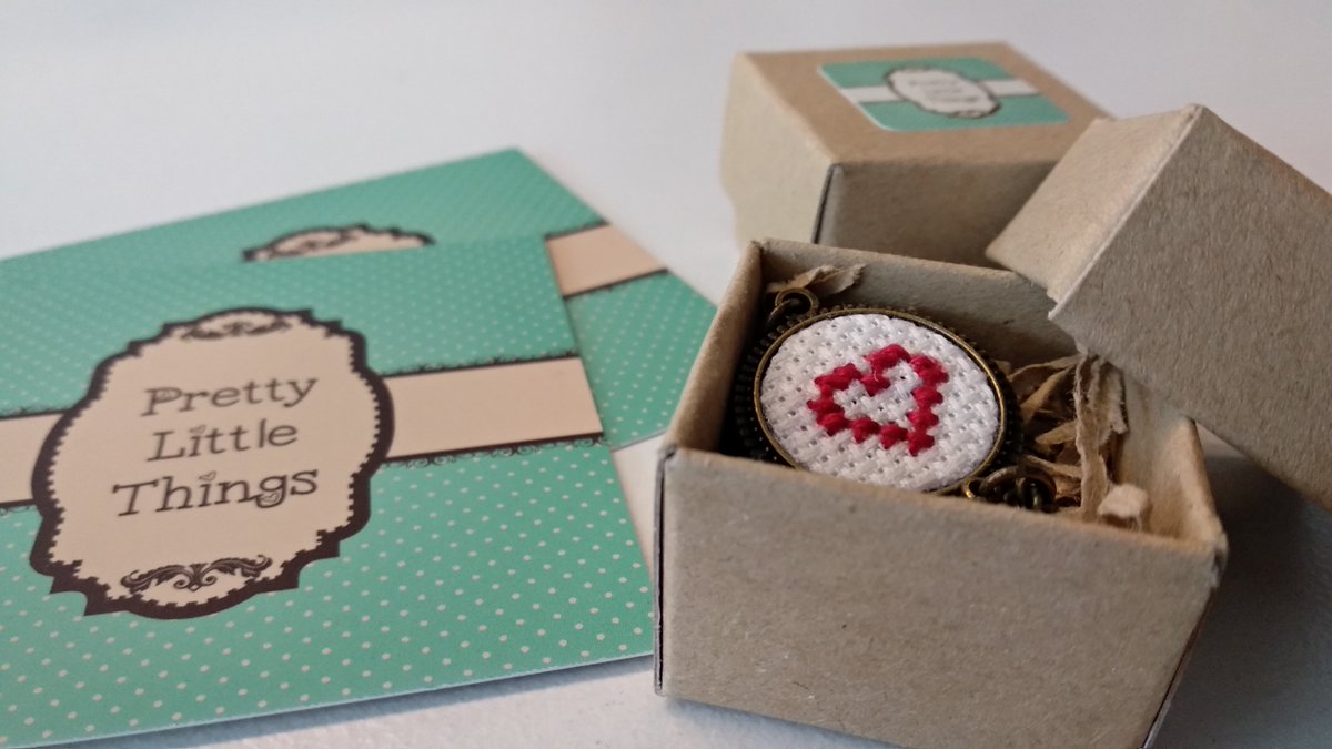 railsgirls_ath's tweet photo. Amazing gifts from myPrettyLittleThings (https://t.co/nw3wpw7rx2) are waiting our attendants this year! #railsgirlsathens2018 https://t.co/an9XFPHXu7