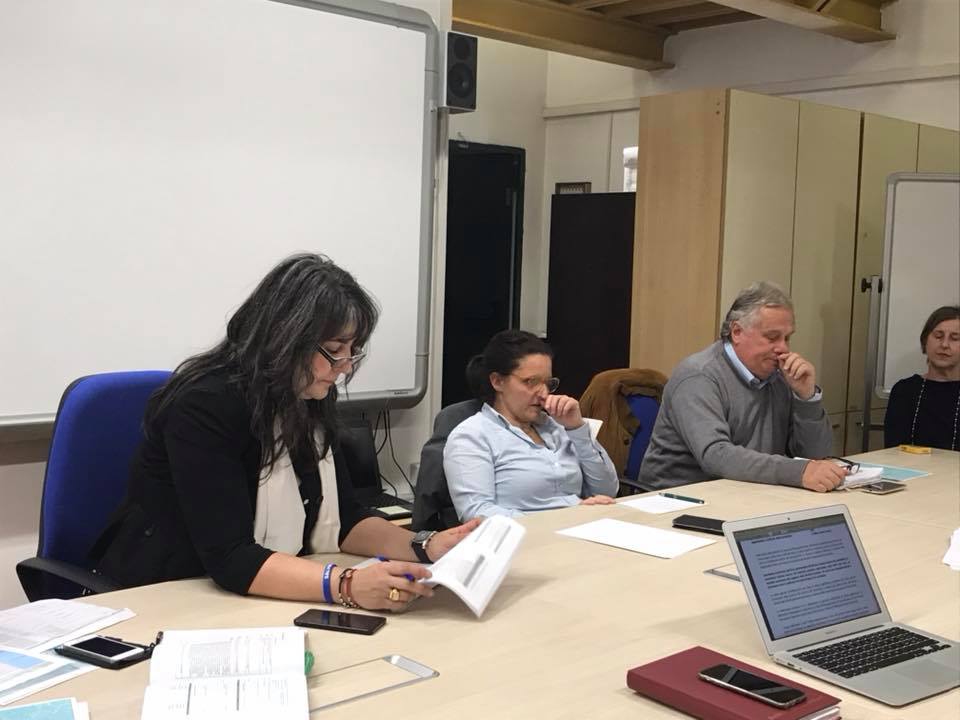 AnciLiguria's tweet photo. 18-4-2018 Continuano gli incontri propedeutici alla realizzazione della strategia dell'Area Interna "Valli dell'#Antola e del #Tigullio"

@comuni_anci  @PierluigiVinai @Galgenovese @LiguriaOnLine @areeinterne @ValliAntola  @parcoantola @segalda https://t.co/j3idvJY9bj