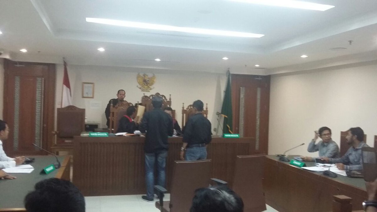 GarengSumar's tweet photo. Gugatan.projo.Merah.terus kita.lakukan bersama seklarator.sudah terlalu bayak.korban.. https://t.co/lqepIZIAZm
