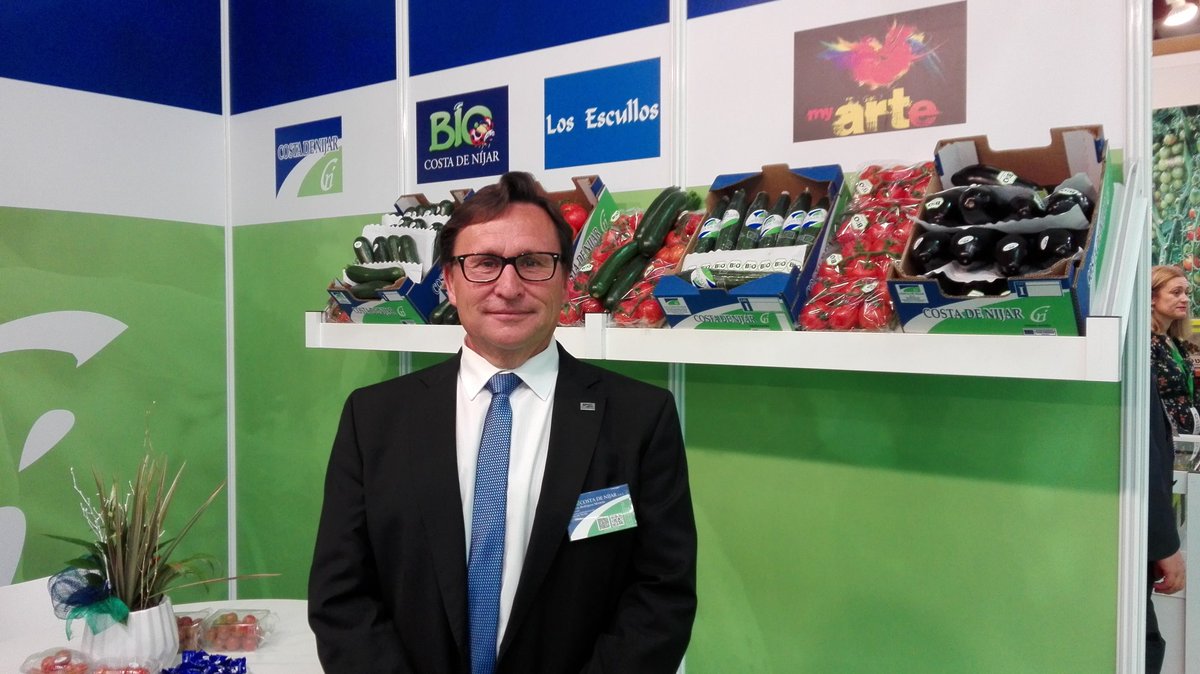 Con Antonio Rodríguez Morante, presidente de .<a href="/SATCostadeNijar/">SAT Costa de Níjar</a>, hablamos de sus productos ecológicos, que cuentan con la certificación #Demeter. #ExpolevateNíjar2018