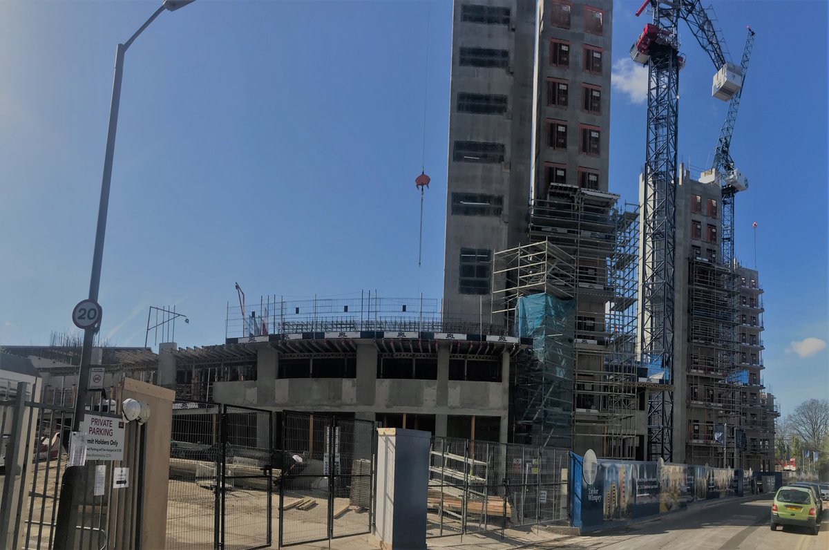 PBloomGroup's tweet photo. Osiers Point is well on its way!
Each commercial unit approximately 1,000 sq ft ready mid 2019!
#Wandsworth #Riverside a perfect location especially in this weather!!
#CommercialProperty #LondonDevelopments #NewHomes #PBloom #LondonProperty #Retail #Office https://t.co/a0J0PDDeN4