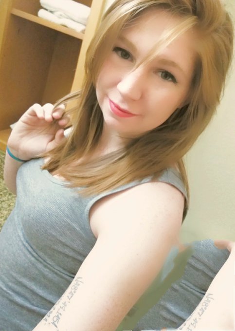 I can't ditch my horns 🤘 they hold up 👆 my halo 😇!.. &hearts;️ https://t.co/ELxTJMTueq