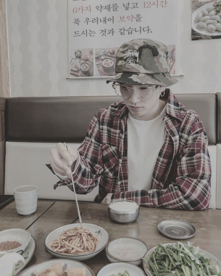 24K_officialEng's tweet photo. Have you guys had a dinner? Today is the Wednesday that can see our lovely #Cory! Let's watch and listen together on #Sound_K β₯
#24K #24U
#Watch_on_the_Youtube : https://t.co/9bMGPTrbz5
#Send_a_Message : https://t.co/0urz8BcXOy https://t.co/LSZgwHkluS