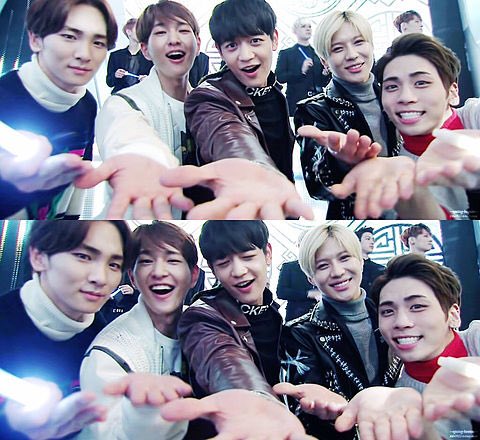 sw_paco's tweet photo. SHINee 5大タワー すべて美しい💎
すべての人が幸せになりますように
素敵なイベントありがとうございます
#SHINee
#FromOnNow
#東京タワー
#さっぽろテレビ塔
#名古屋テレビ塔 
#神戸ポートタワー
#福岡タワー https://t.co/NQBhnw8qq9
