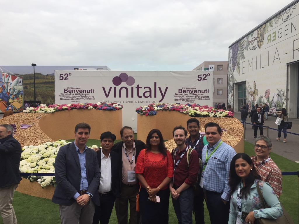 IndiaItaly's tweet photo. IICCI is glad to inform you that,as part of the IICCI’s project Il Dolce Vino,we are organizing the very first wine tour to Italy,from15- 21st April, 2018,on the occasion of Vinitaly,Verona,the largest wine exhibition in the world. #italicswineclub #ildolcevino #angelsitalianwine https://t.co/SzOQswWEbC